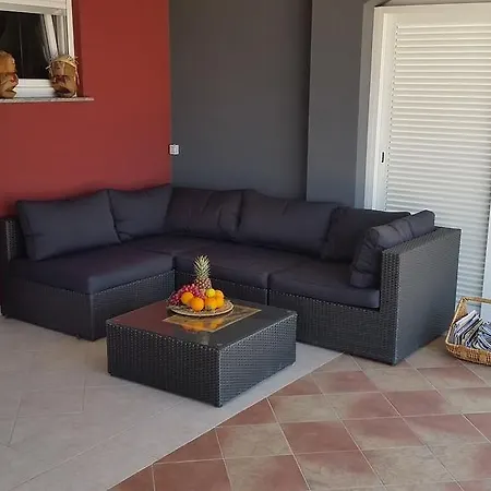 Апартаменты House With Swimming Pool Blue Diamond *