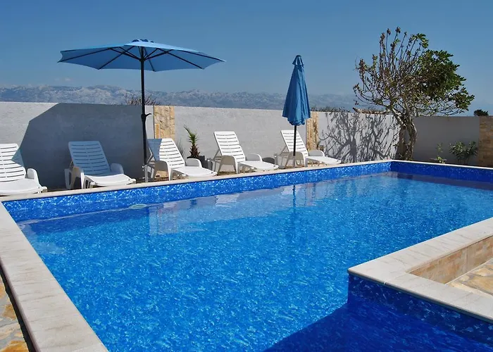 Апартаменты House With Swimming Pool Blue Diamond Повляна
