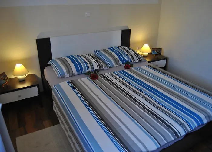 House With Swimming Pool Blue Diamond Апартаменты *