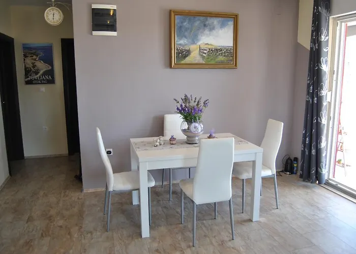 Апартаменты House With Swimming Pool Blue Diamond *