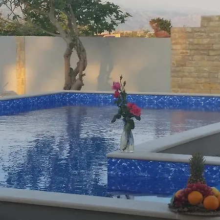 Daire House With Swimming Pool Blue Diamond Povljana