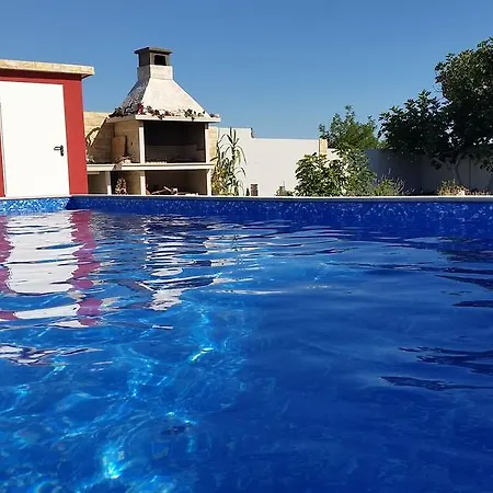 House With Swimming Pool Blue Diamond * Povljana