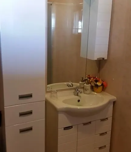 Апартаменты House With Swimming Pool Blue Diamond Повляна