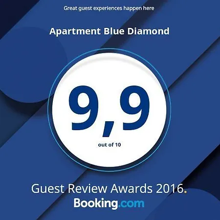 House With Swimming Pool Blue Diamond 아파트 포블랴나