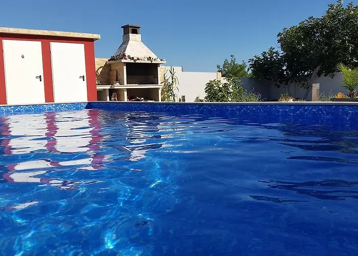 House With Swimming Pool Blue Diamond * Povljana
