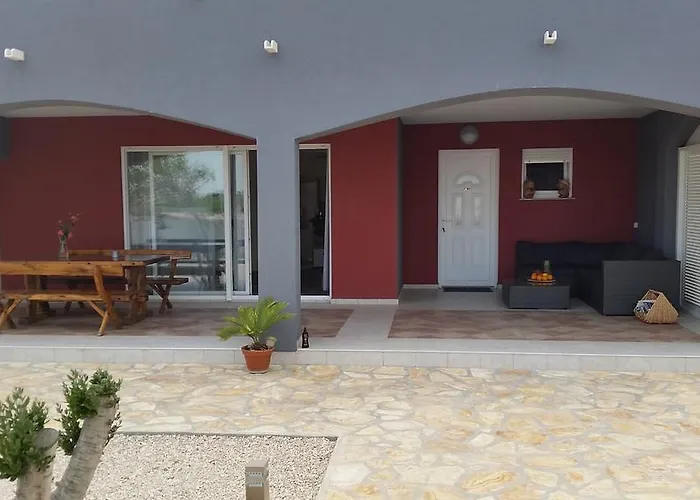 House With Swimming Pool Blue Diamond