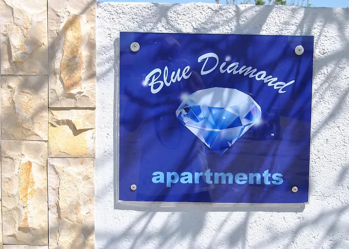 House With Swimming Pool Blue Diamond Povljana